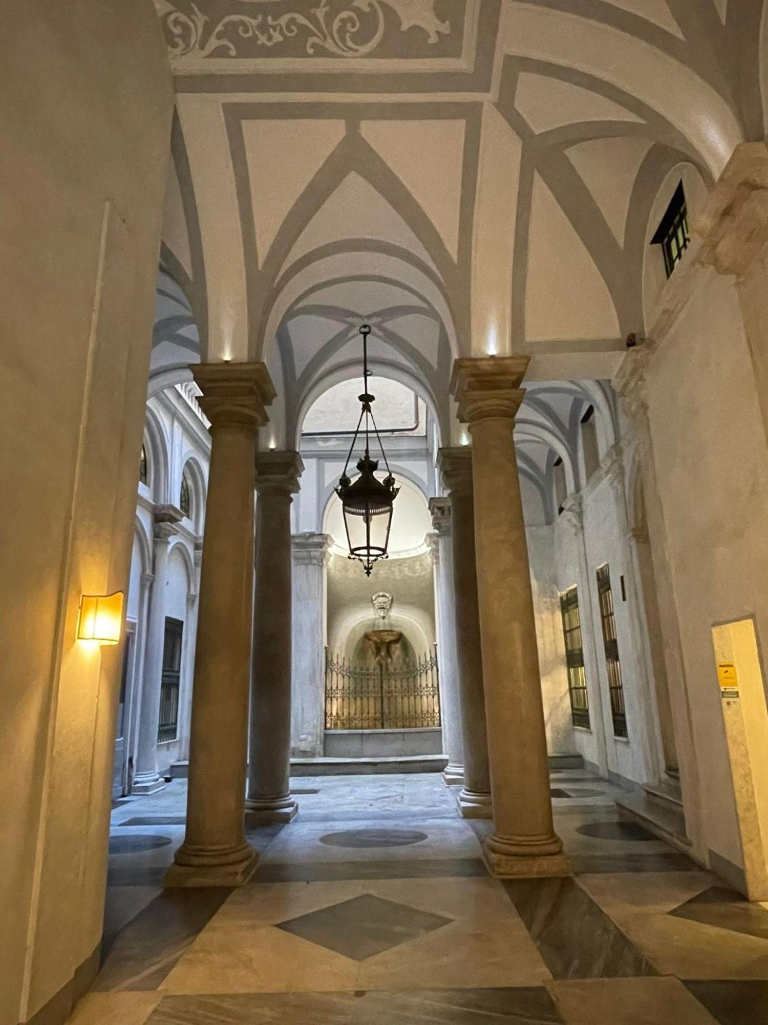 The First Luccoli Garibaldi Rolli Lägenhet Genua Exteriör bild