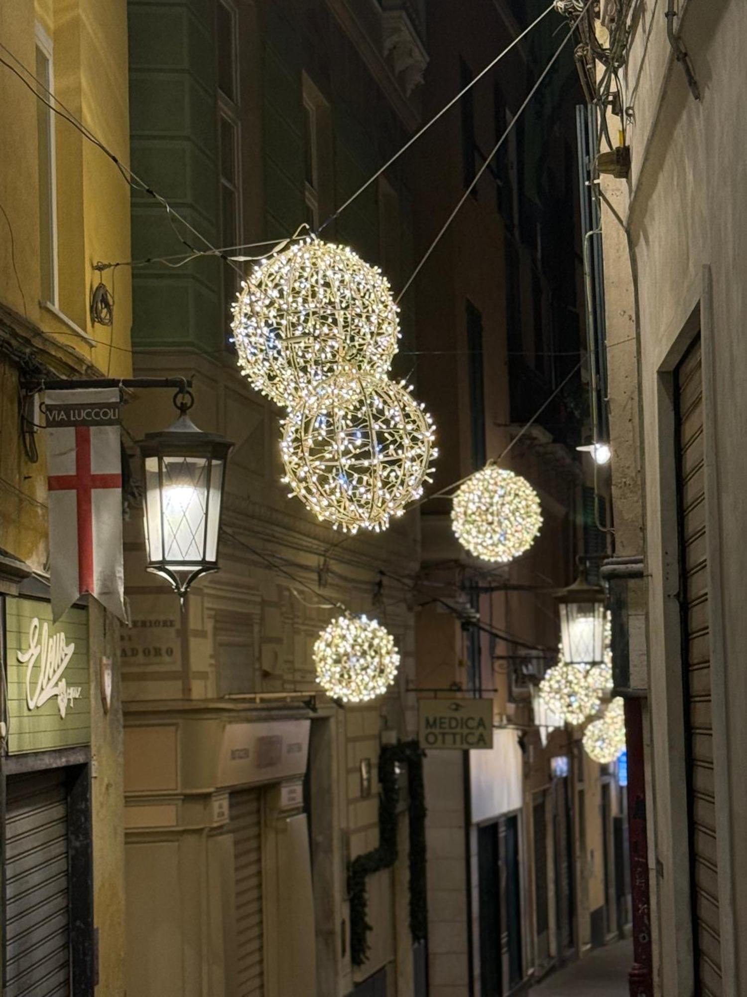 The First Luccoli Garibaldi Rolli Lägenhet Genua Exteriör bild