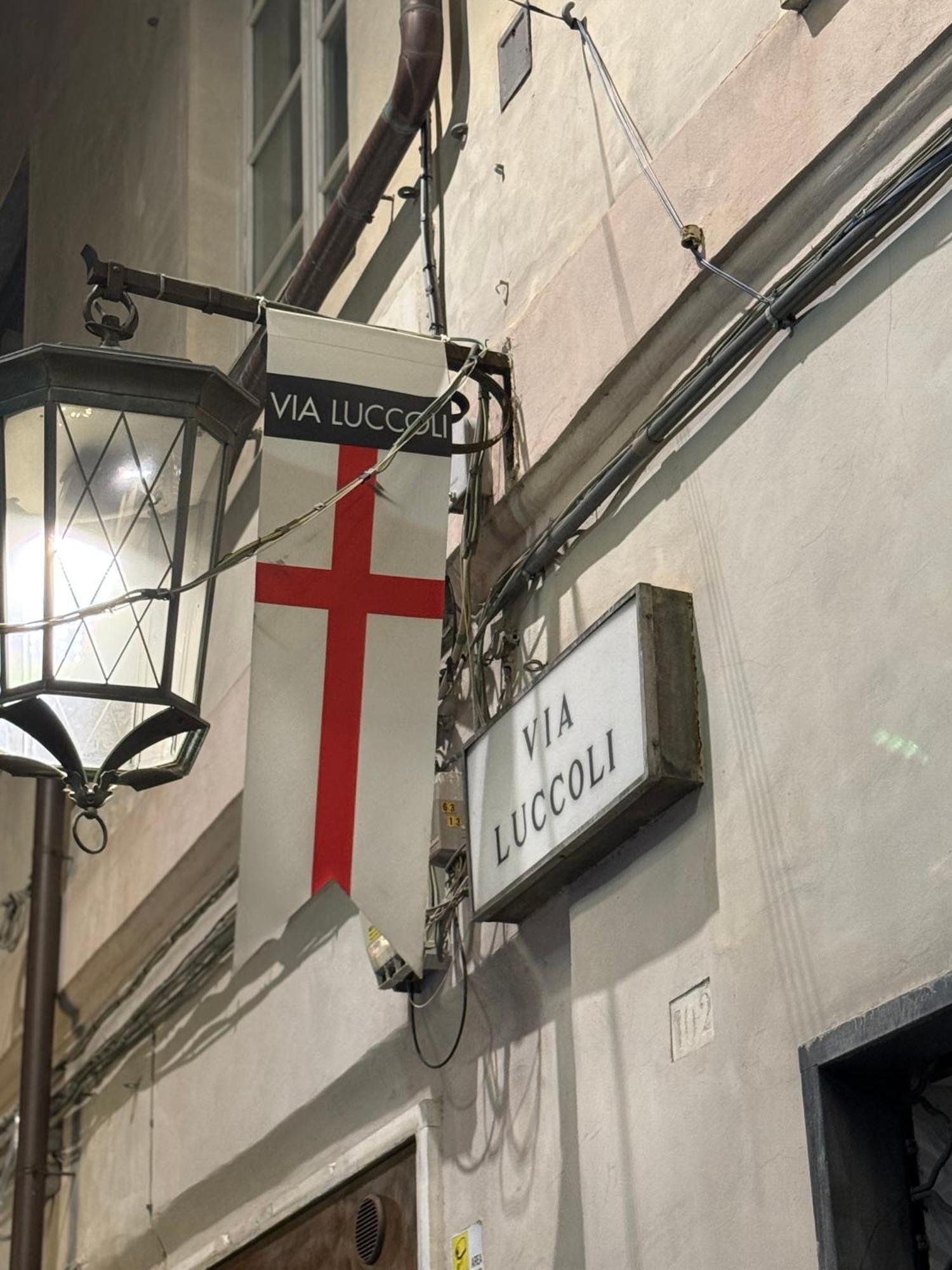 The First Luccoli Garibaldi Rolli Lägenhet Genua Exteriör bild